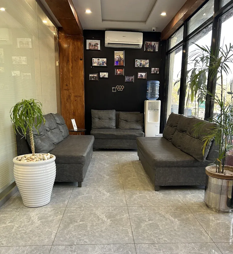 Smile Center F-8 dental clinic waiting area in Islamabad